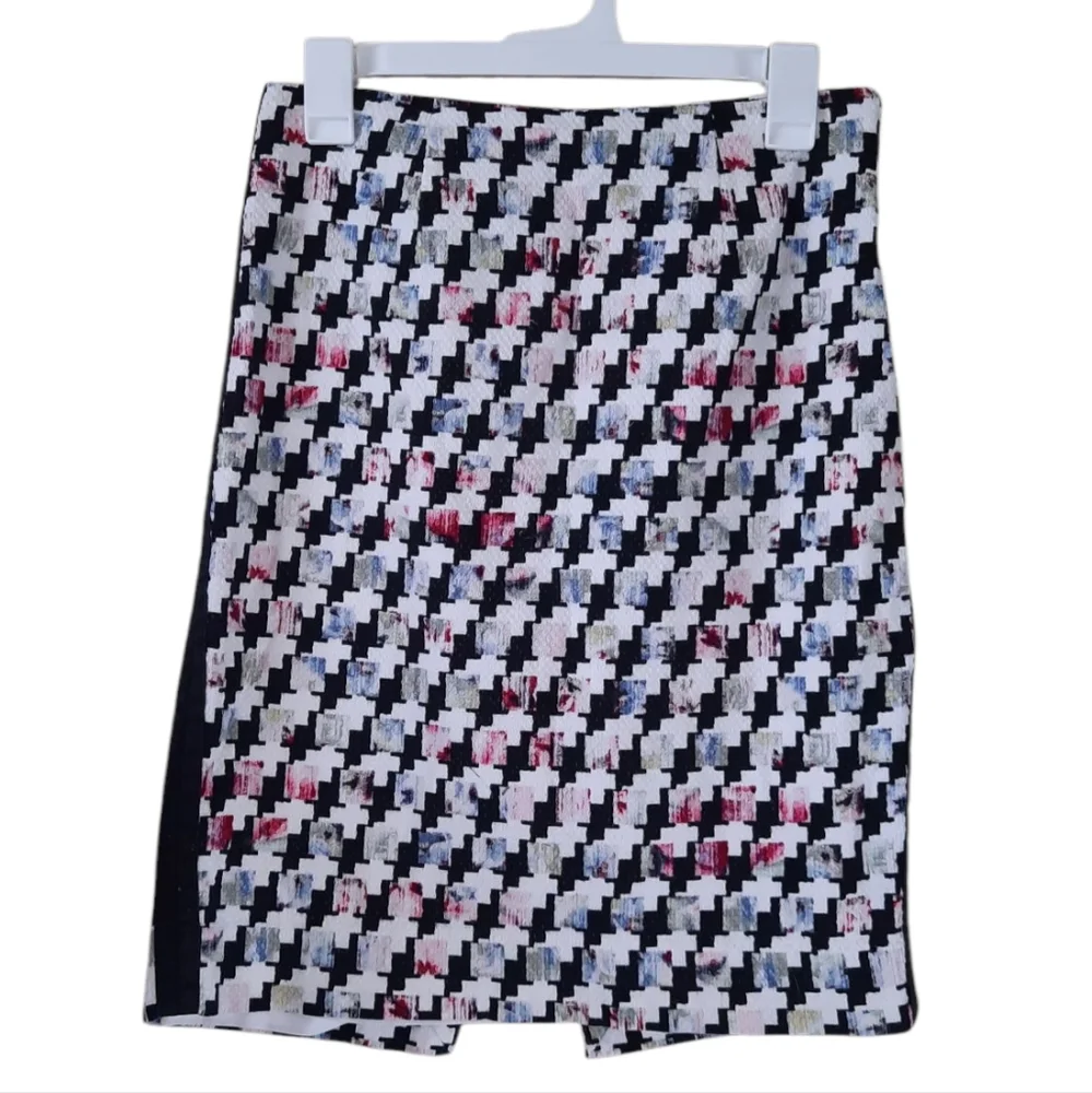 WHBM Houndstooth Floral Pencil Skirt
